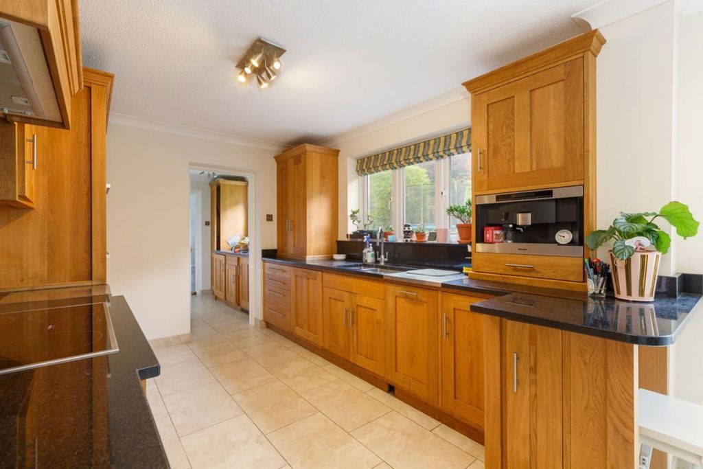 Additional image 5 of 4 bed detached house to rentCharterhouse Drive, Sevenoaks TN13