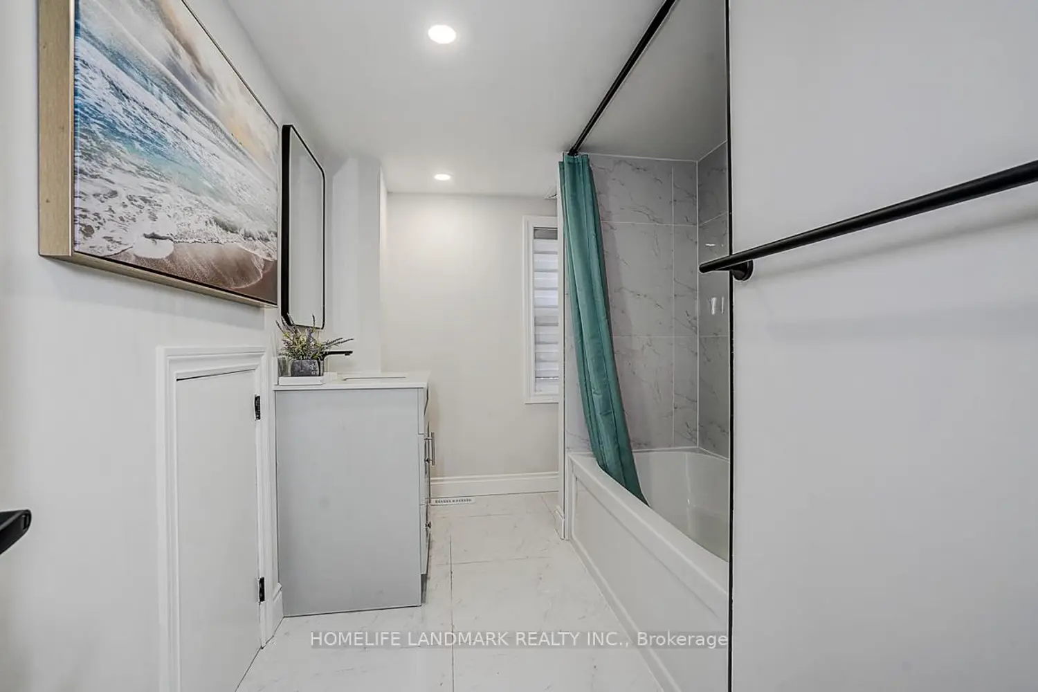 Additional image 18 of 18846 Leslie Street