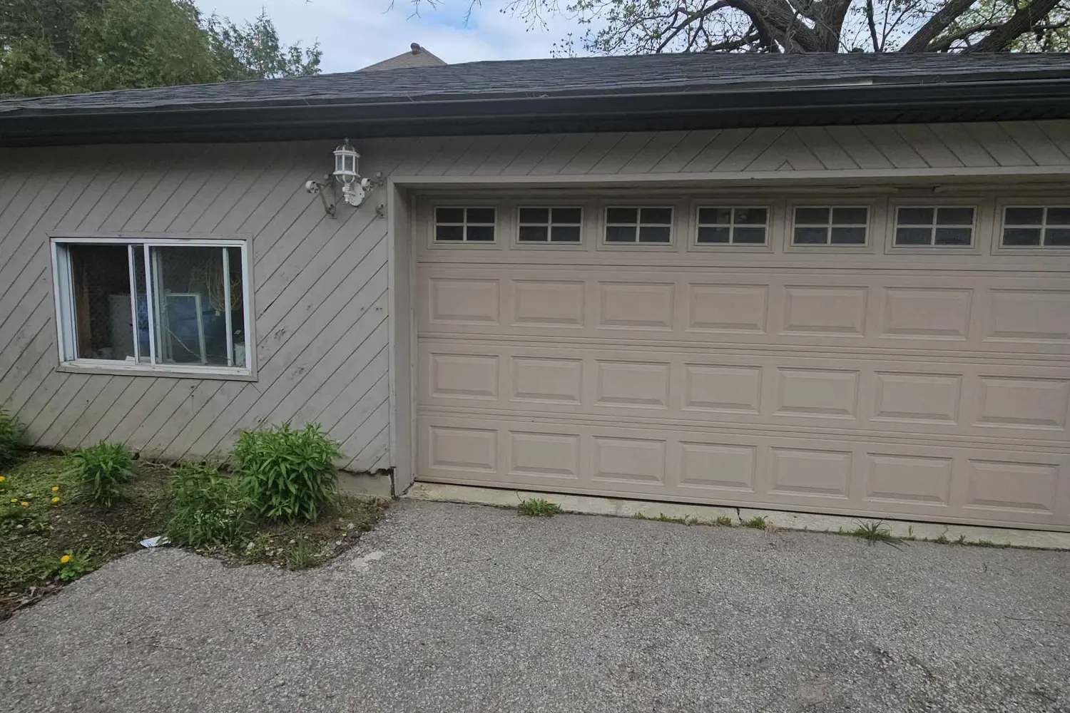 Additional image 18 of 1535 Dufferin Street