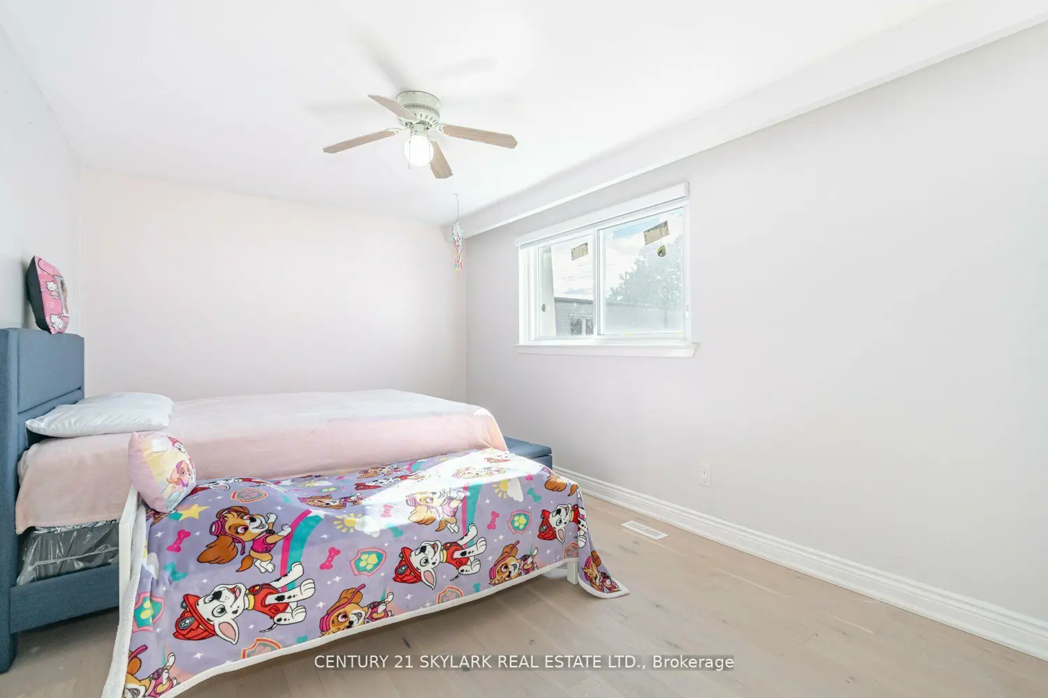 Additional image 9 of 435 Silverstone Drive 26