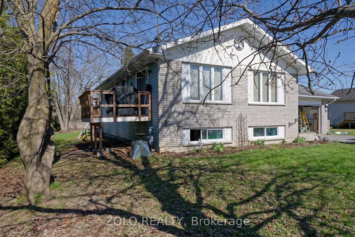 4075 Lafortune Drive photo 2
