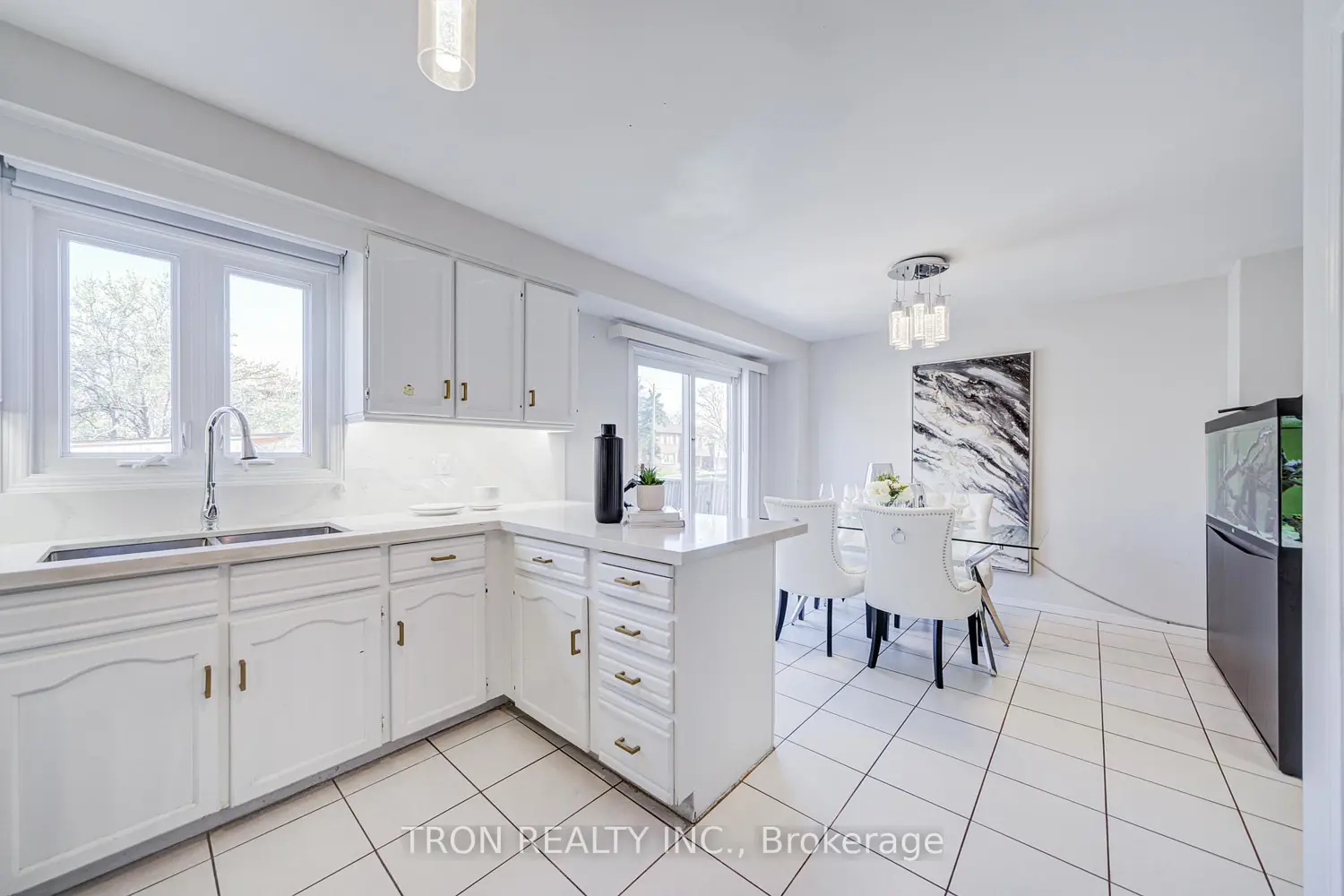 Additional image 8 of 256 Alexmuir Boulevard