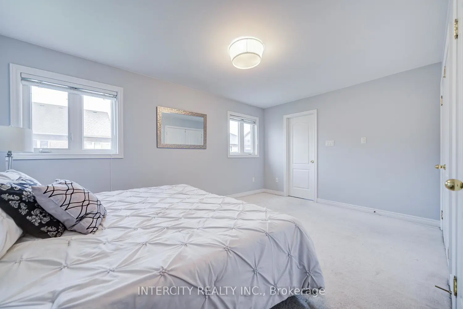 Additional image 14 of 86 Princess Diana Drive