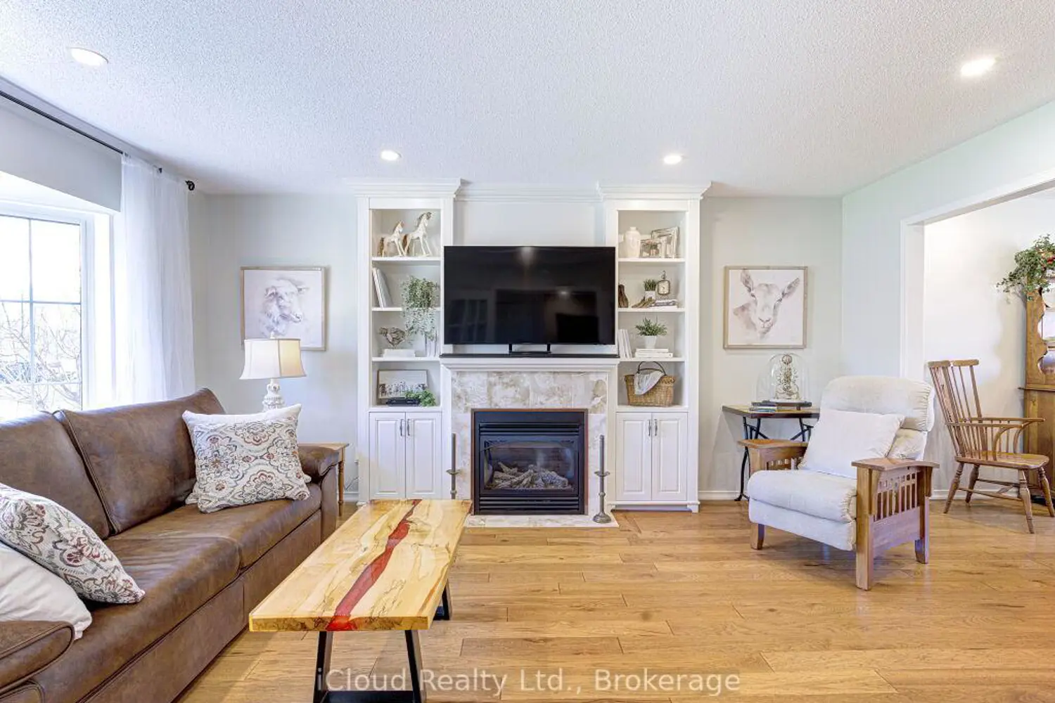 11012 Amos Drive photo 2