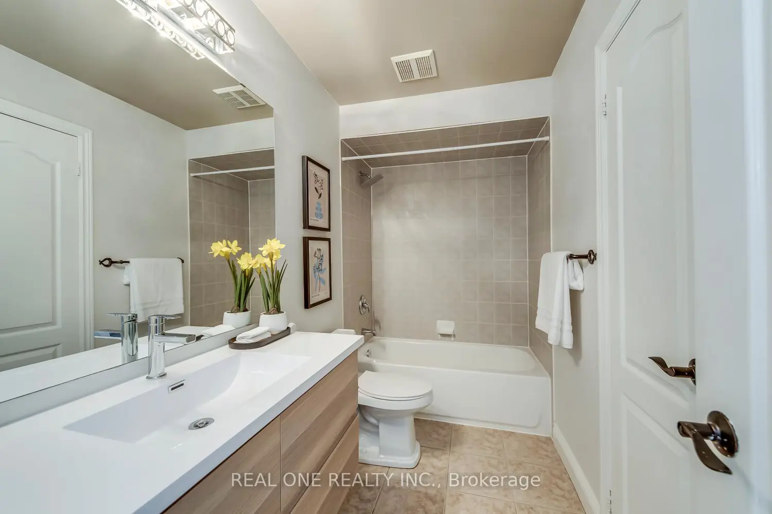 Additional image 9 of 2326 Rockingham Drive