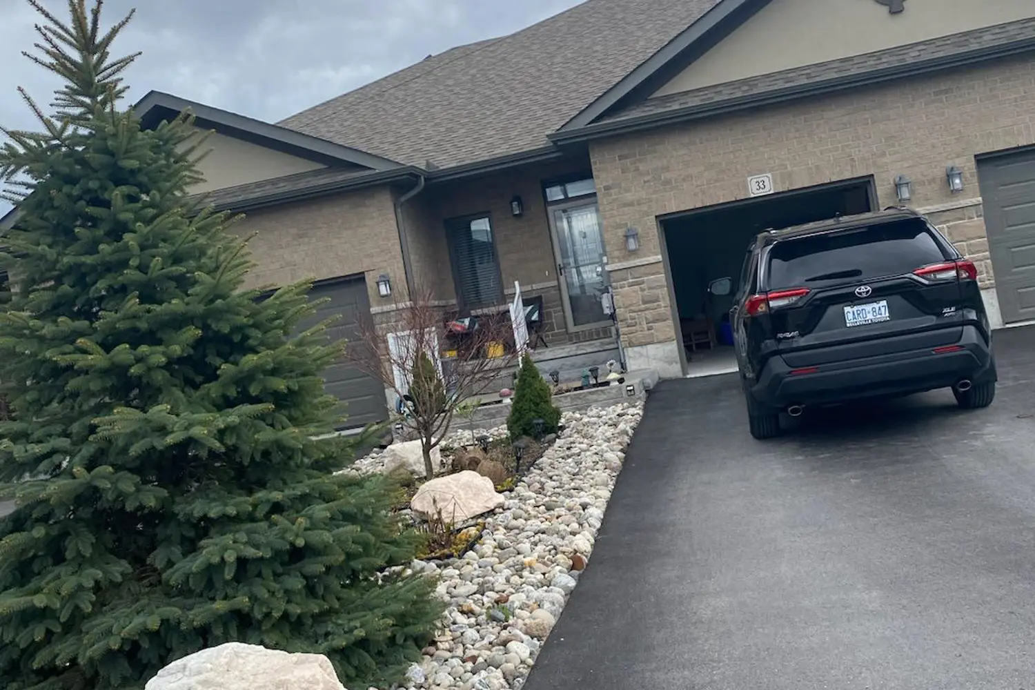 33 Farmington Crescent