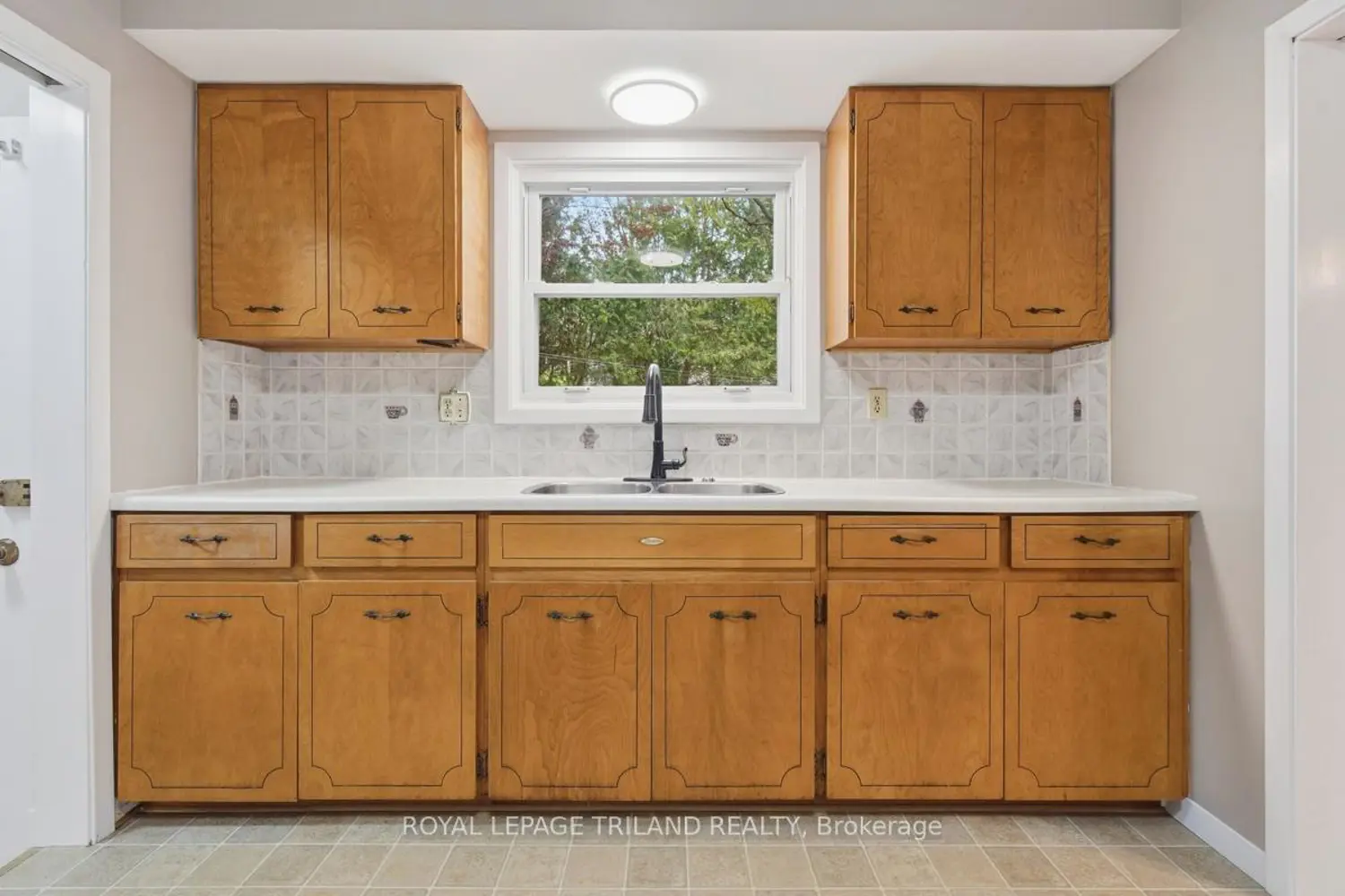 Additional image 5 of 1281 Victoria Drive