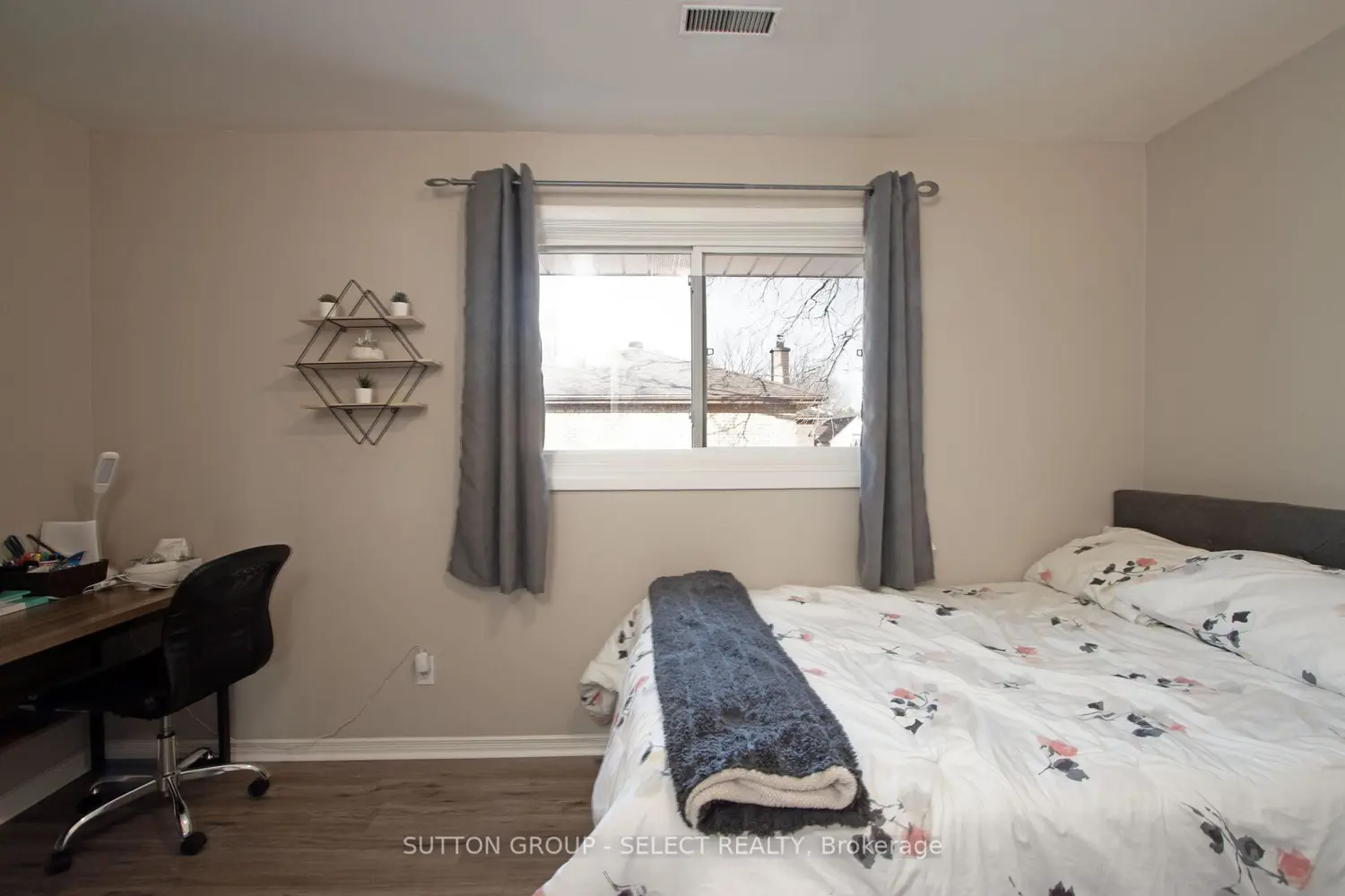 Additional image 14 of 47 Rogers Avenue