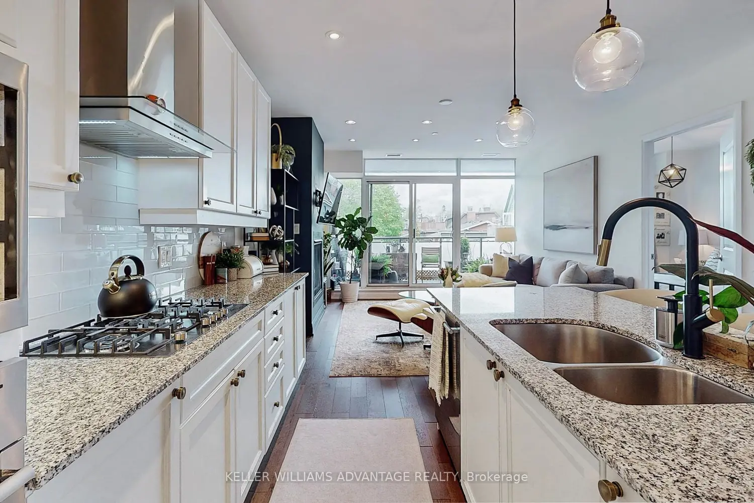 Additional image 9 of 200 Woodbine Avenue 308