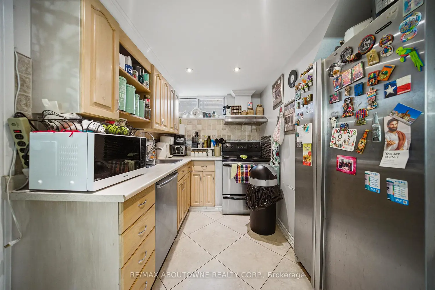 Additional image 8 of 1403 Selkirk Avenue