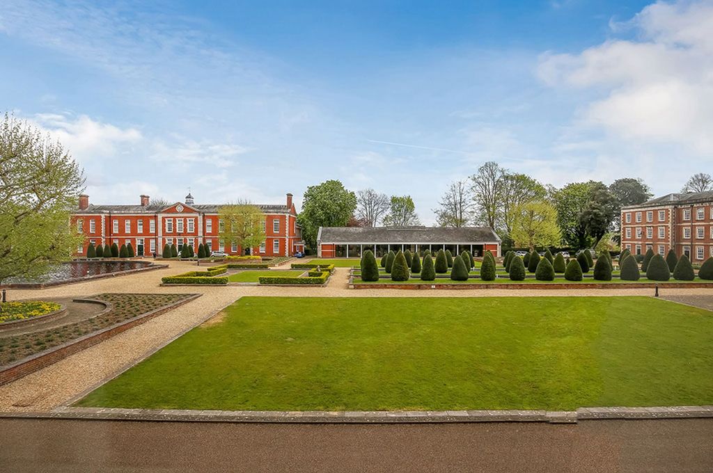 Additional image 14 of 3 bed flat to rentPeninsula Square, Winchester SO23