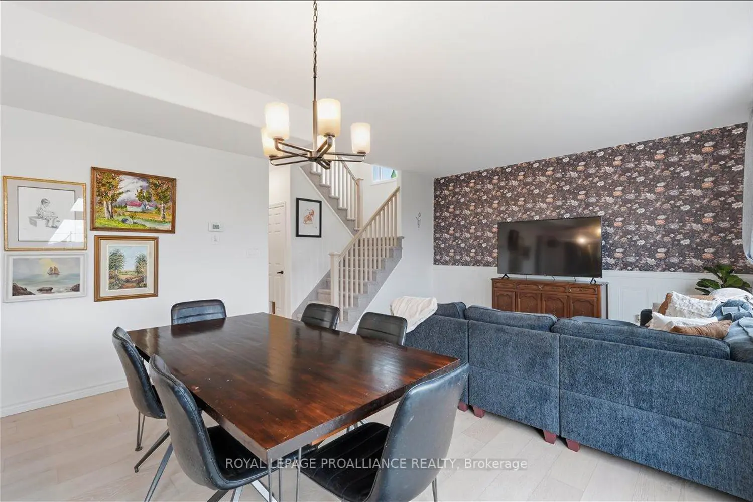 Additional image 7 of 14 Athabaska Drive