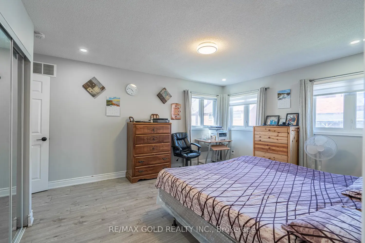 Additional image 7 of 103 Lord Simcoe Drive