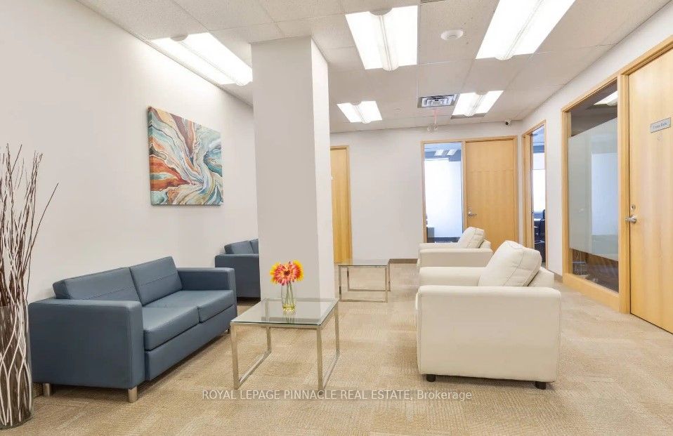 Additional image 5 of 301-I-231 Oak Park Boulevard, Oakville, ON, L6H 6M4