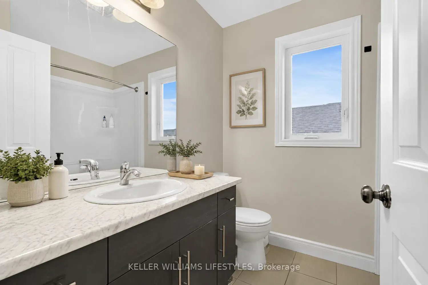 Additional image 6 of 3270 Singleton Avenue 18