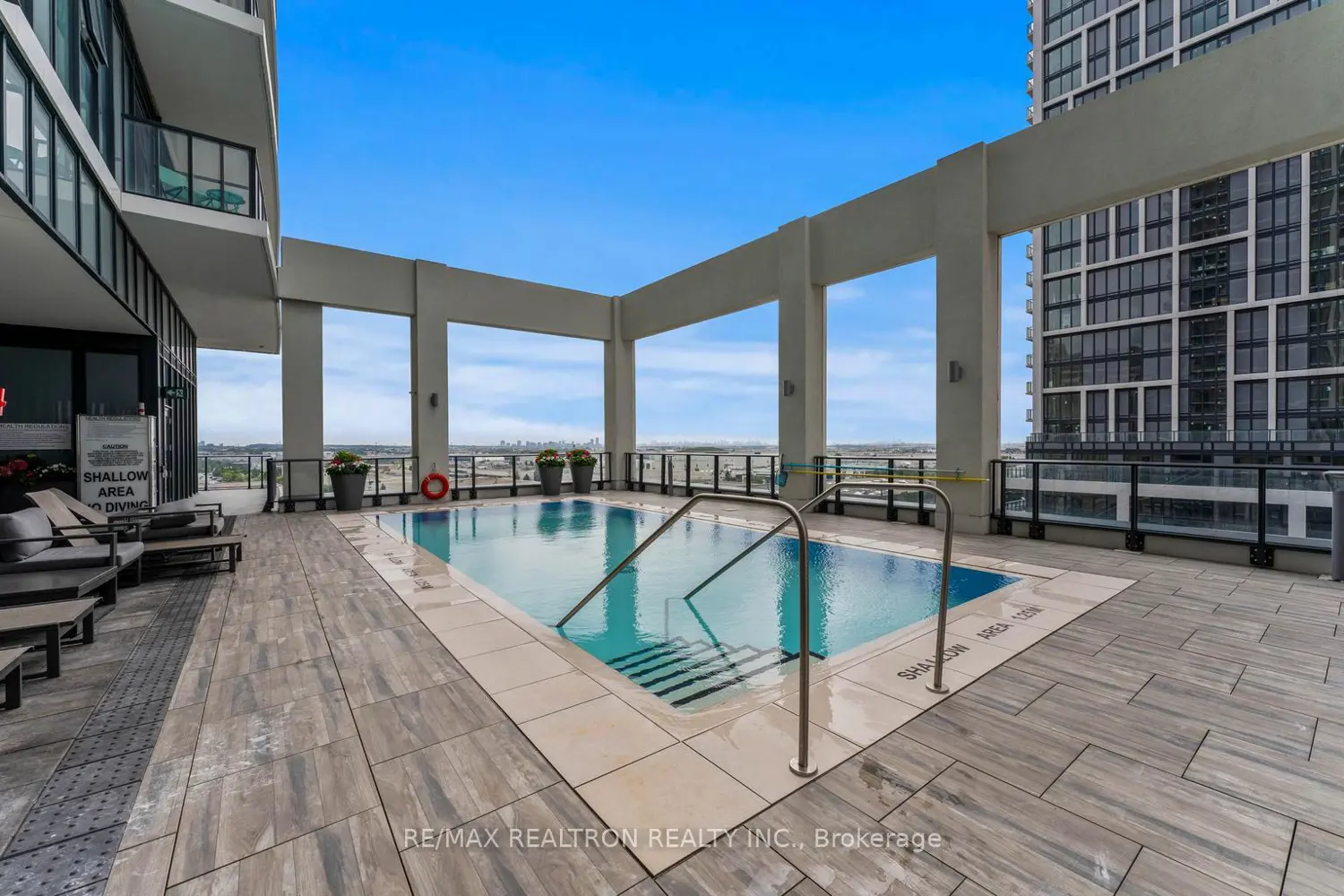 Additional image 17 of 9000 Jane Street 1220