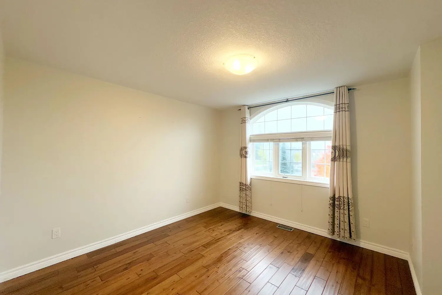Additional image 16 of 8 Sunbeam Drive