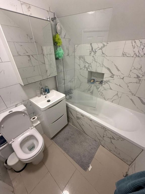 Additional image 6 of Room to rentStation Road, London N3