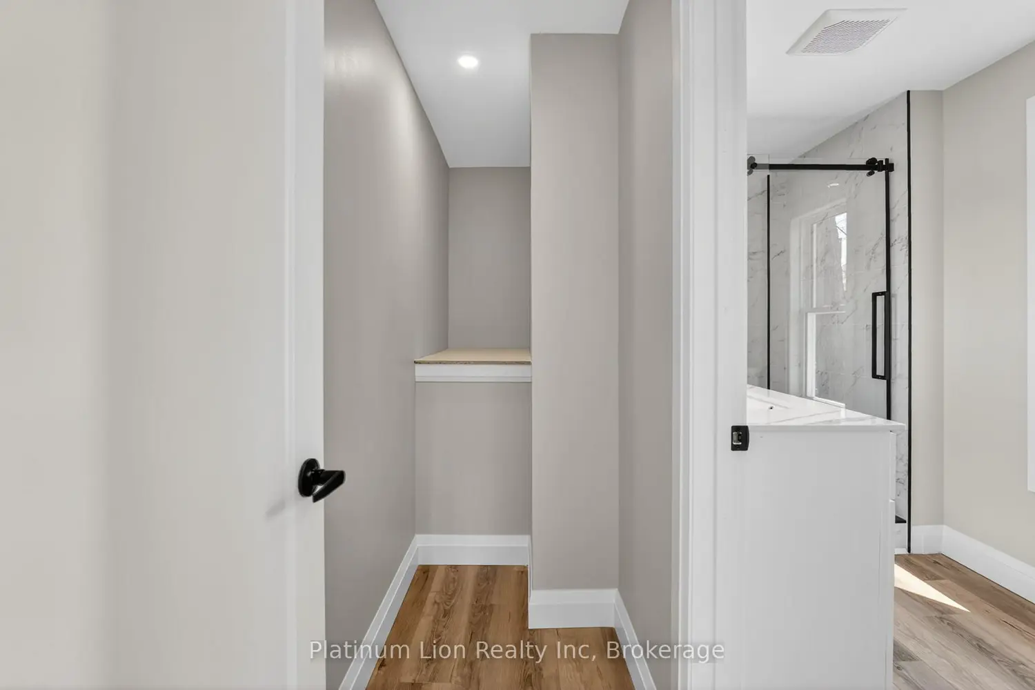 Additional image 11 of 20 Avenue Place