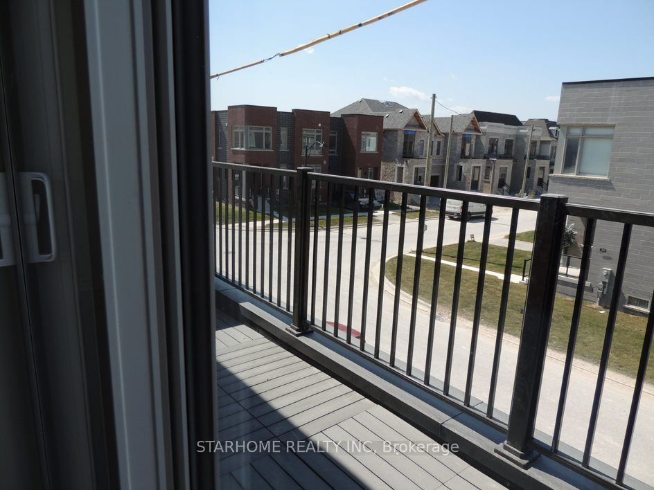 Additional image 5 of Coach-9436 Bayview Avenue, Richmond Hill, ON, L4C 5G9