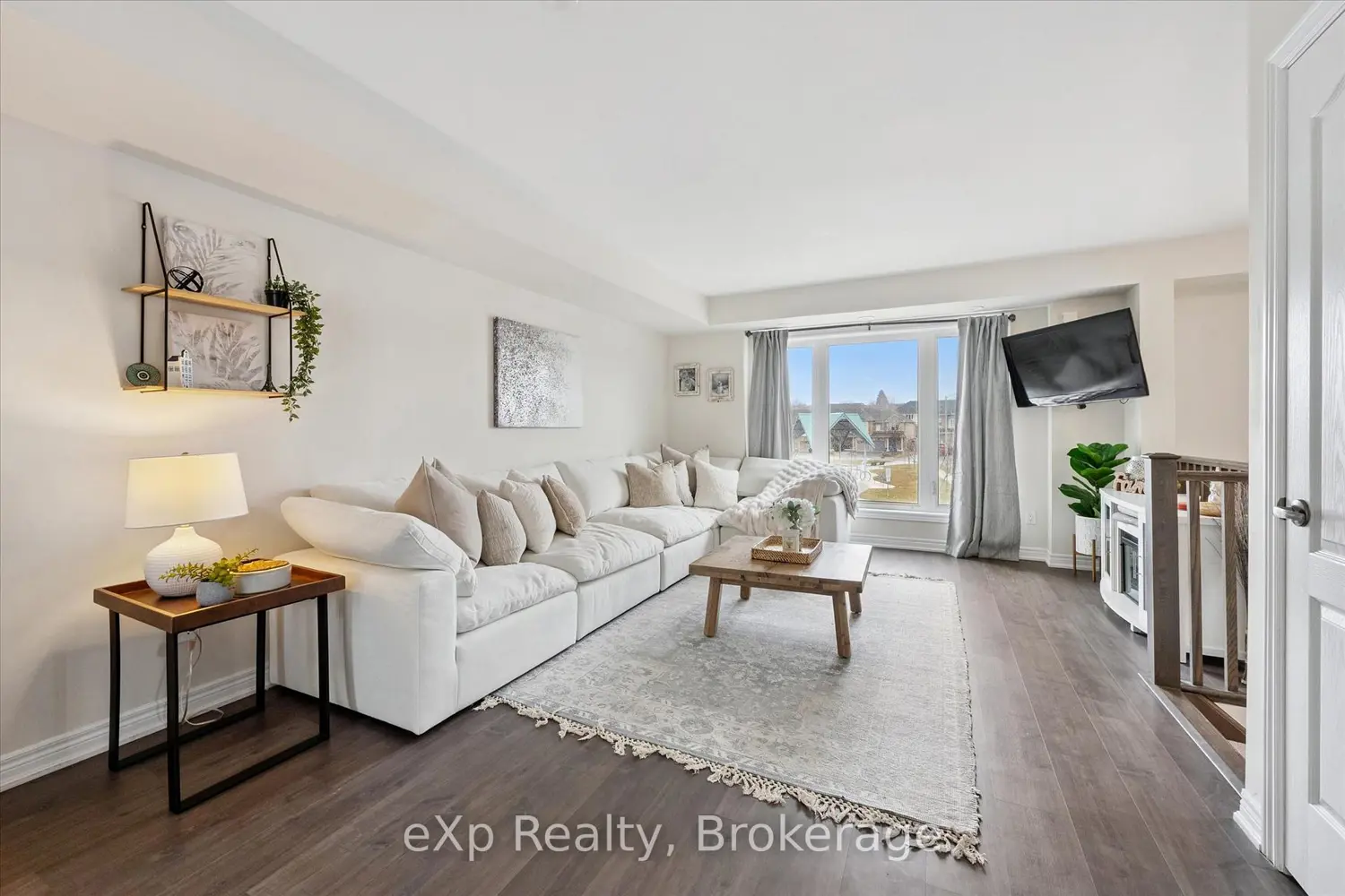 238 Law Drive photo 4