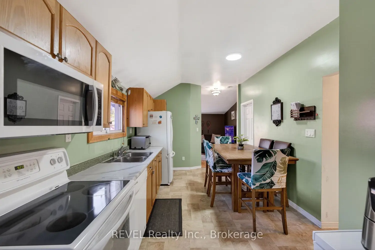 Additional image 5 of 6251 Ash Street
