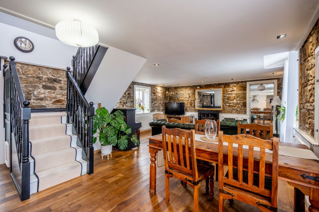 Additional image 4 of 2 bed maisonette to rentParadise Lane, Kincardine, Alloa FK10