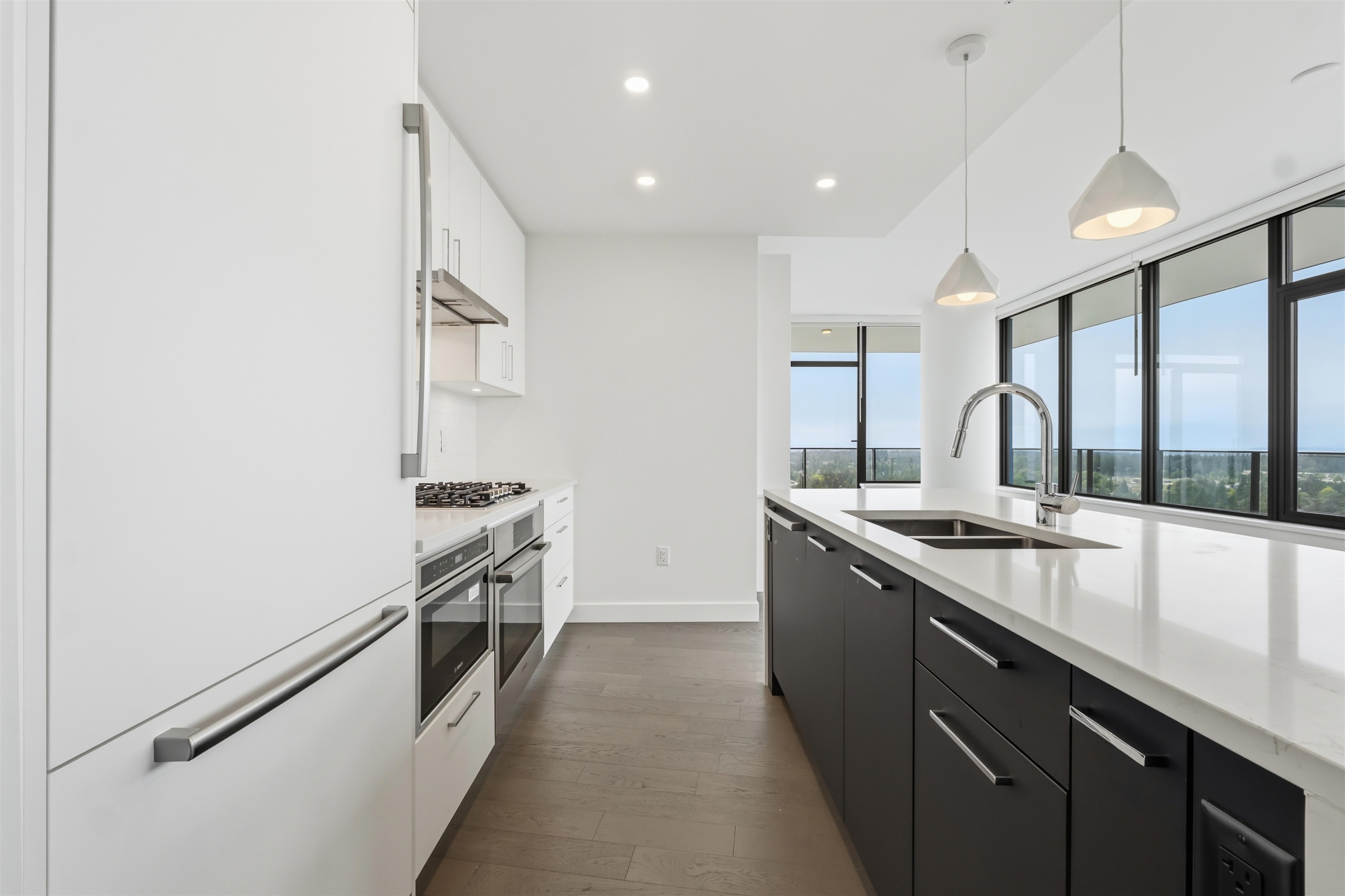 Additional image 2 of 2406-1588 Johnston Road, Surrey, BC, V4B 0C5