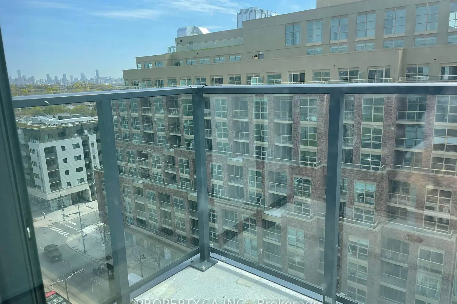 Additional image 14 of 1808 St Clair Avenue 1005