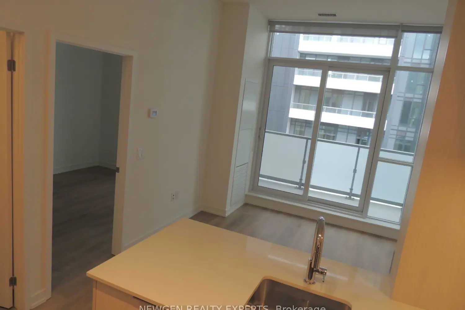 Additional image 10 of 34 Tubman Avenue 1112E
