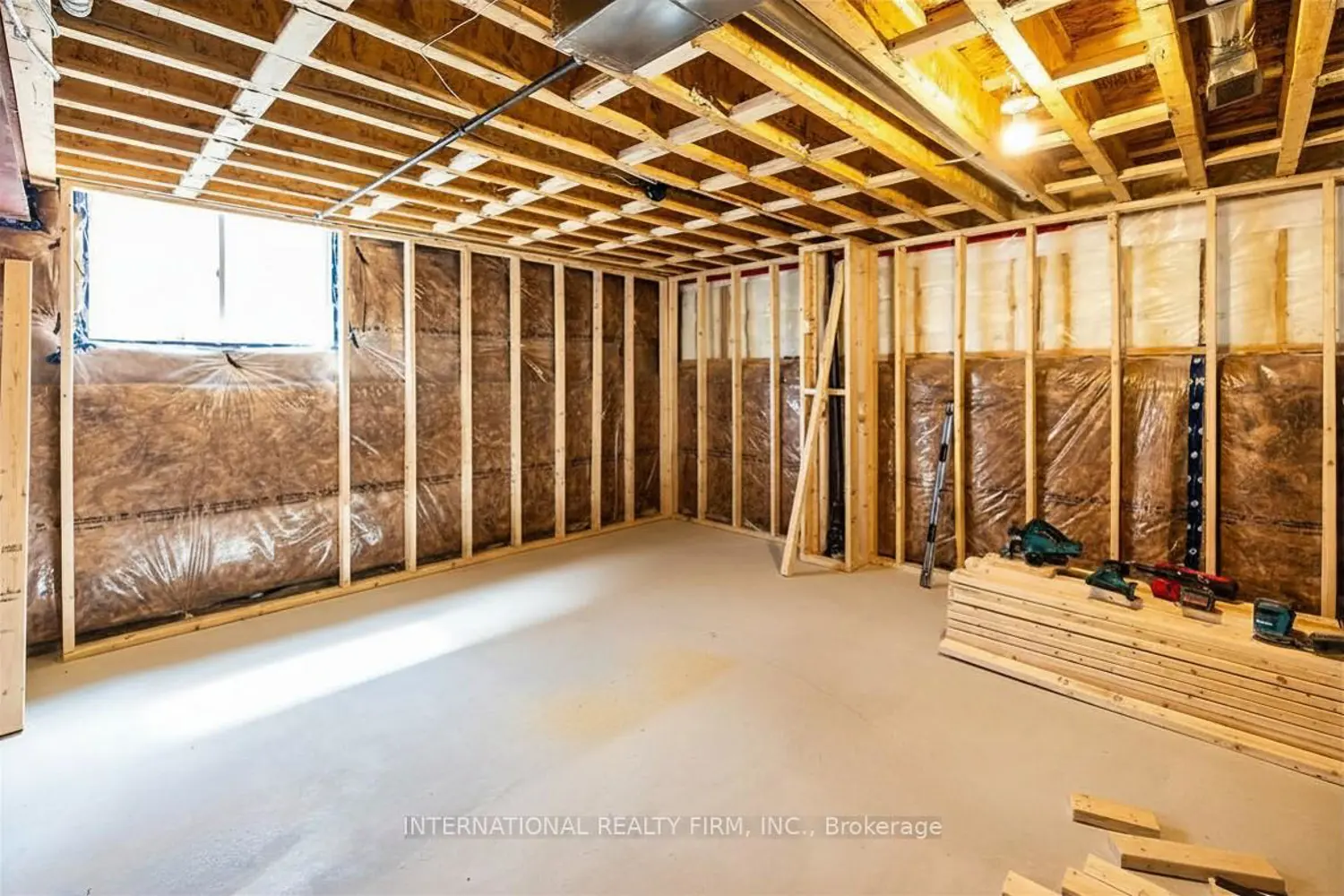 Additional image 12 of 82 Hennessey Crescent