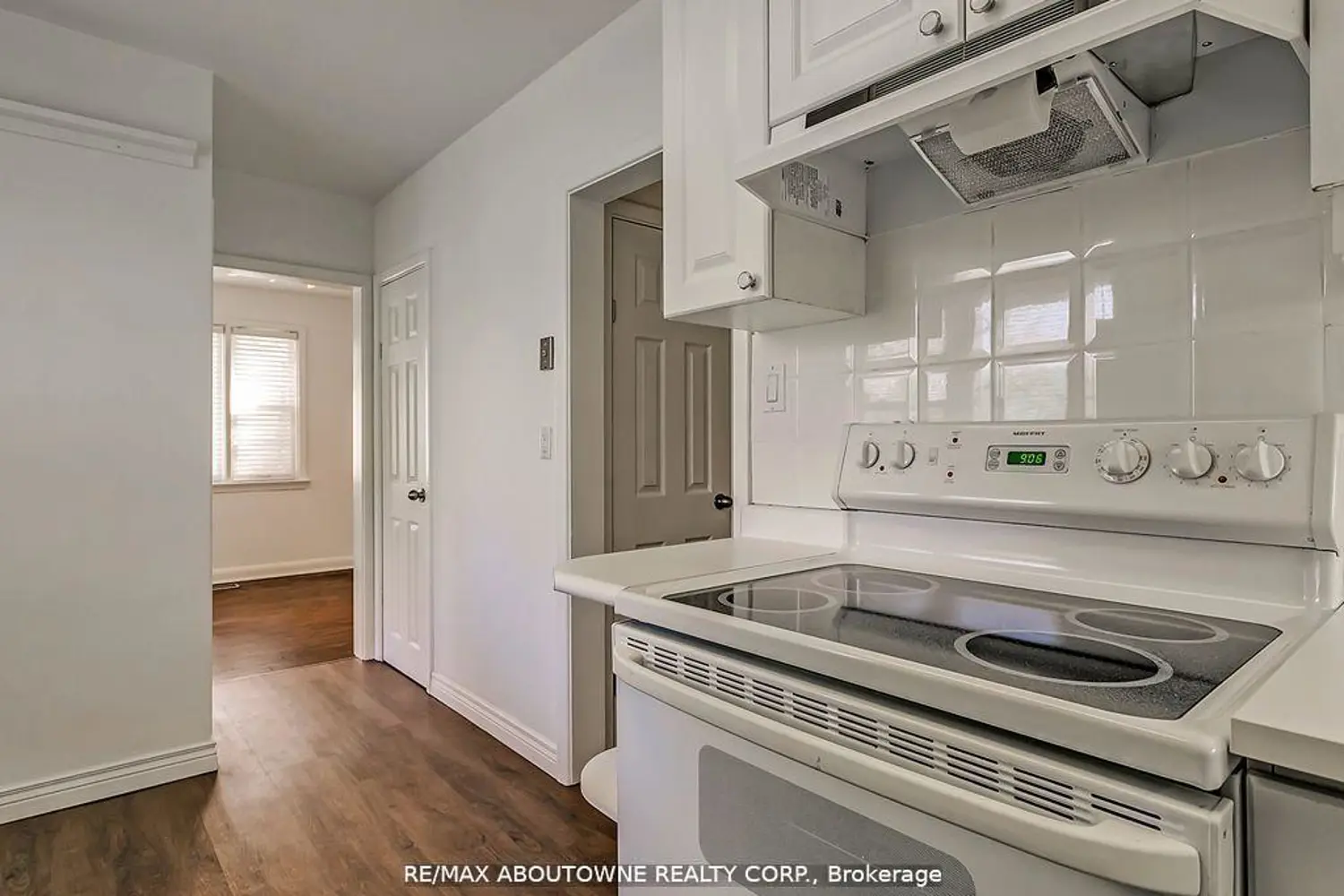 Additional image 7 of 2067 Devon Road