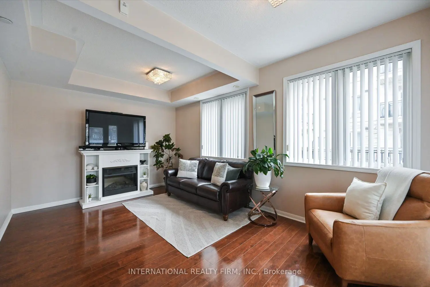 Additional image 8 of 3075 Thomas Street 111