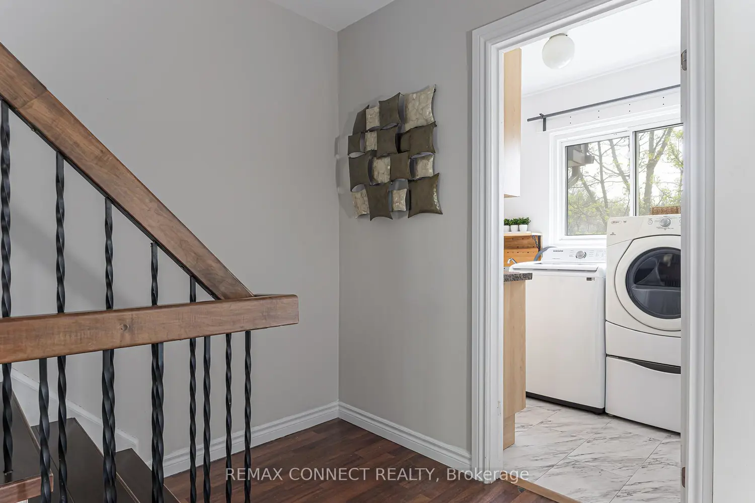 Additional image 10 of 350 Camelot Court 37