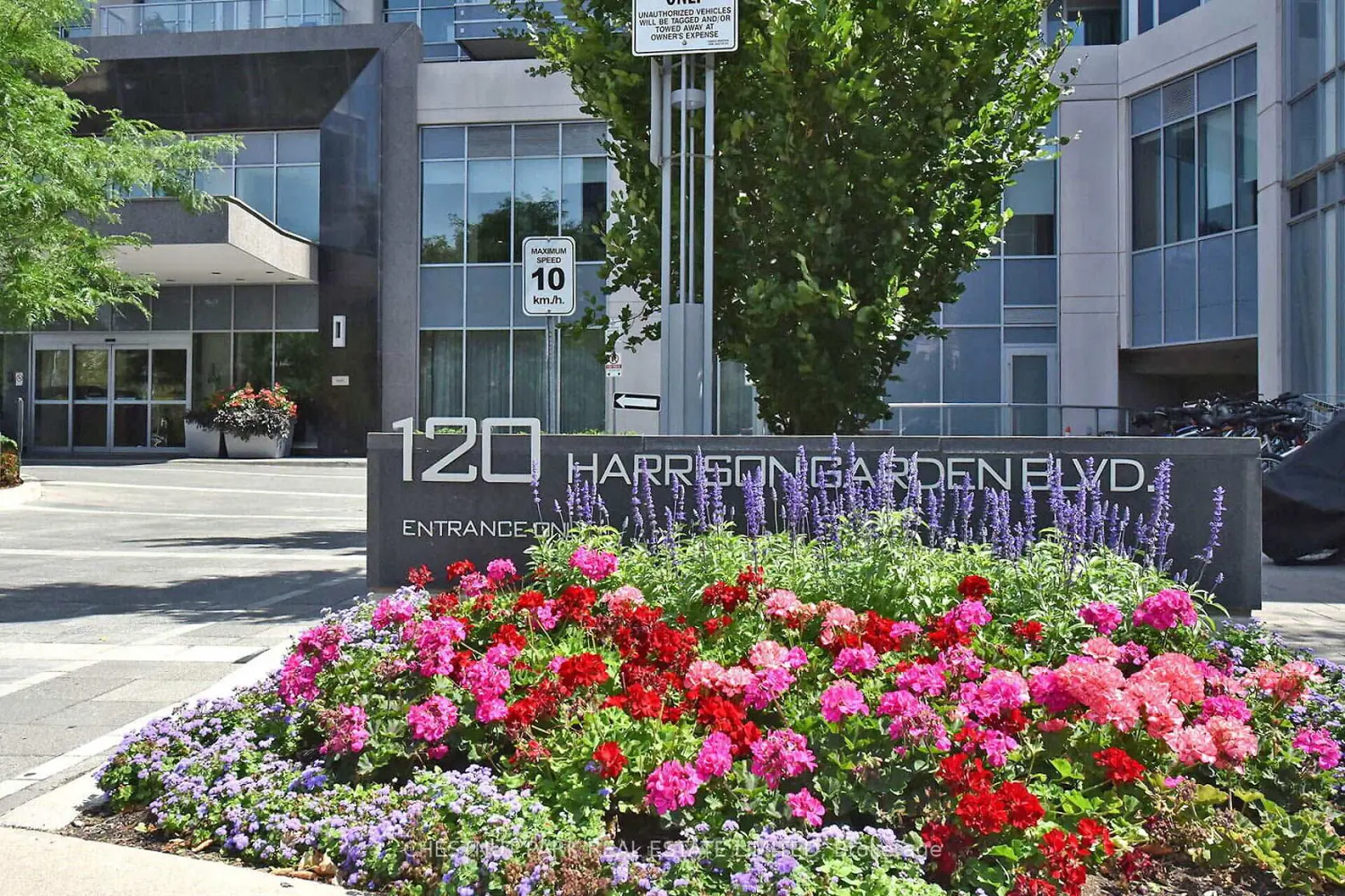 120 Harrison Garden Boulevard 1801