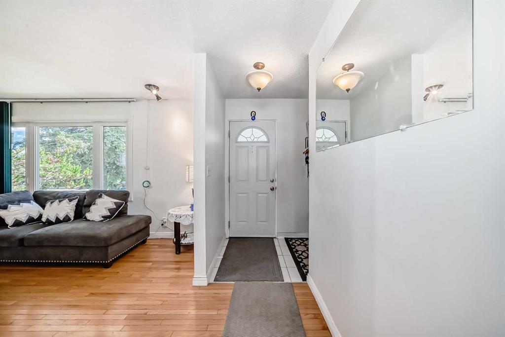 Additional image 3 of 5132 Marian Way NE, Calgary, AB, T2A 2Y4