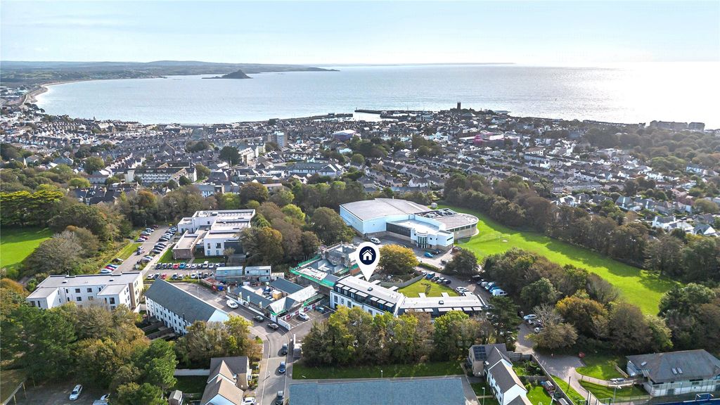 Additional image 9 of 2 bed flat to rentCentenary Way, Penzance, Cornwall TR18