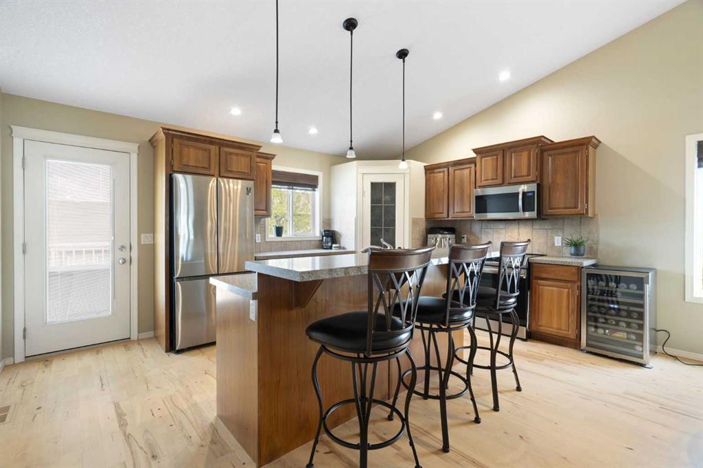 Additional image 4 of 57 Thornfield Close SE, Airdrie, AB, T4A 2K7