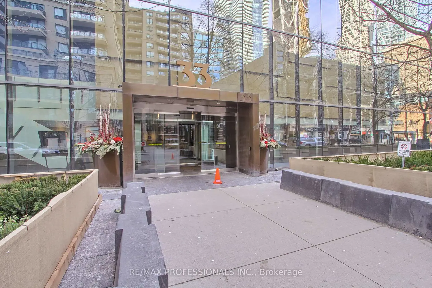 Additional image 2 of 33 Charles Street 710