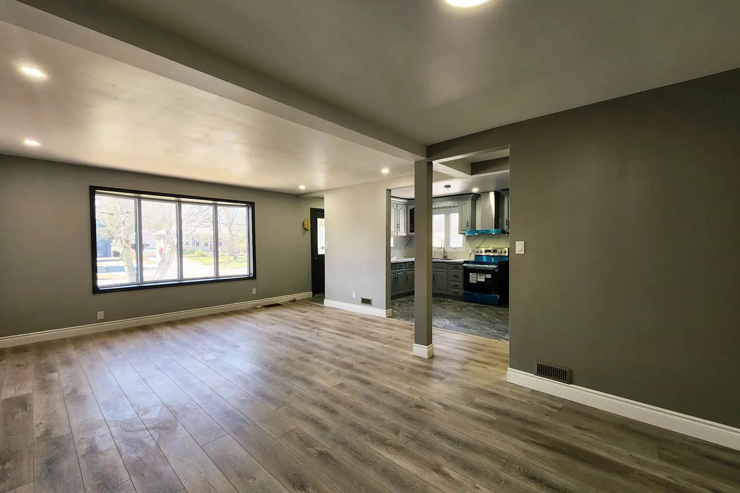 Additional image 7 of 233 Herchimer Avenue
