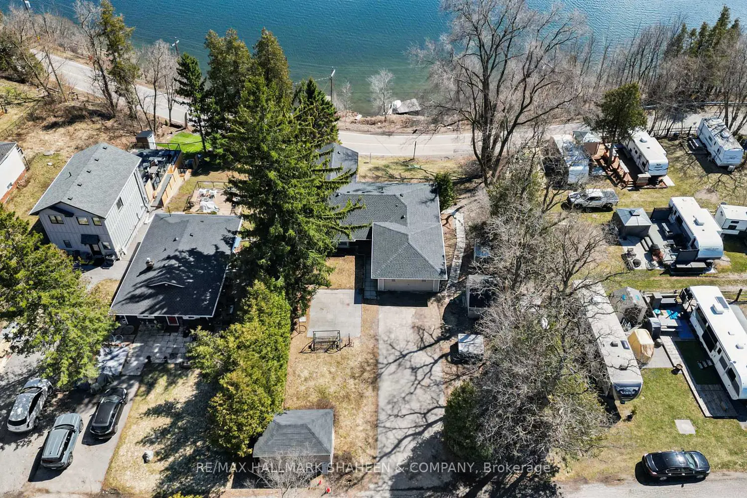 9 Evans Drive photo 3