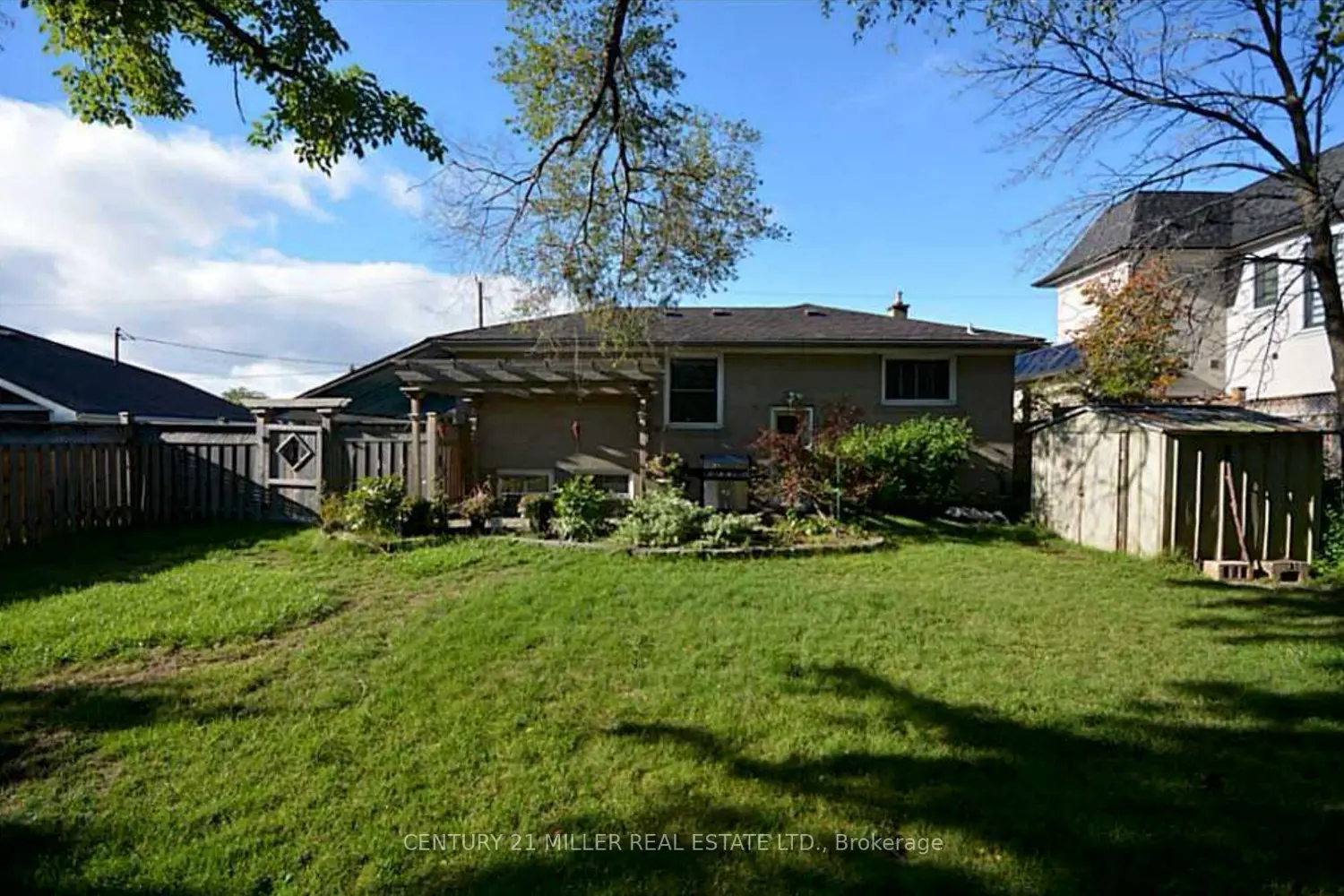 Additional image 10 of 469 Scarsdale Crescent