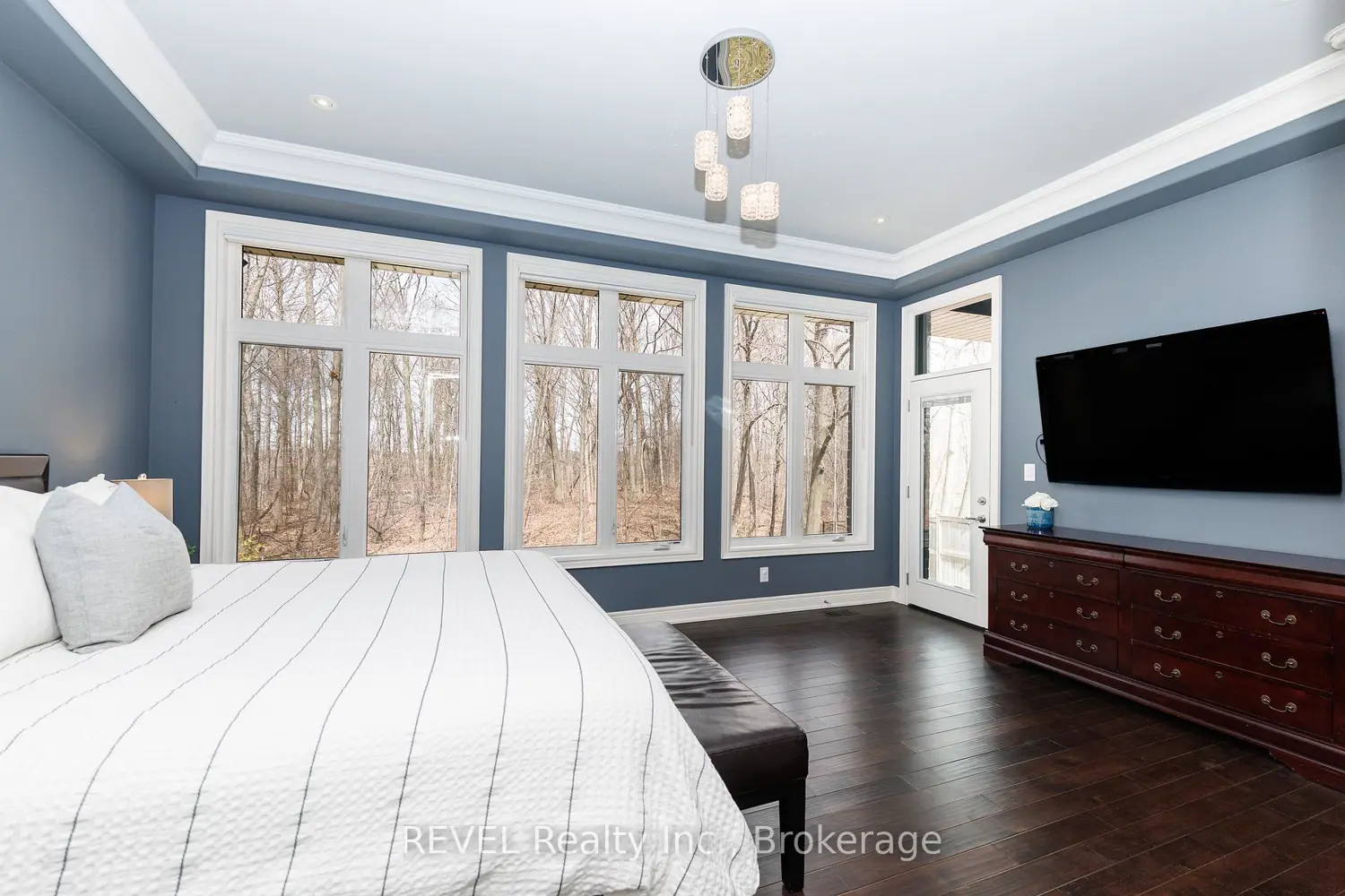 Additional image 10 of 9421 Madison Crescent