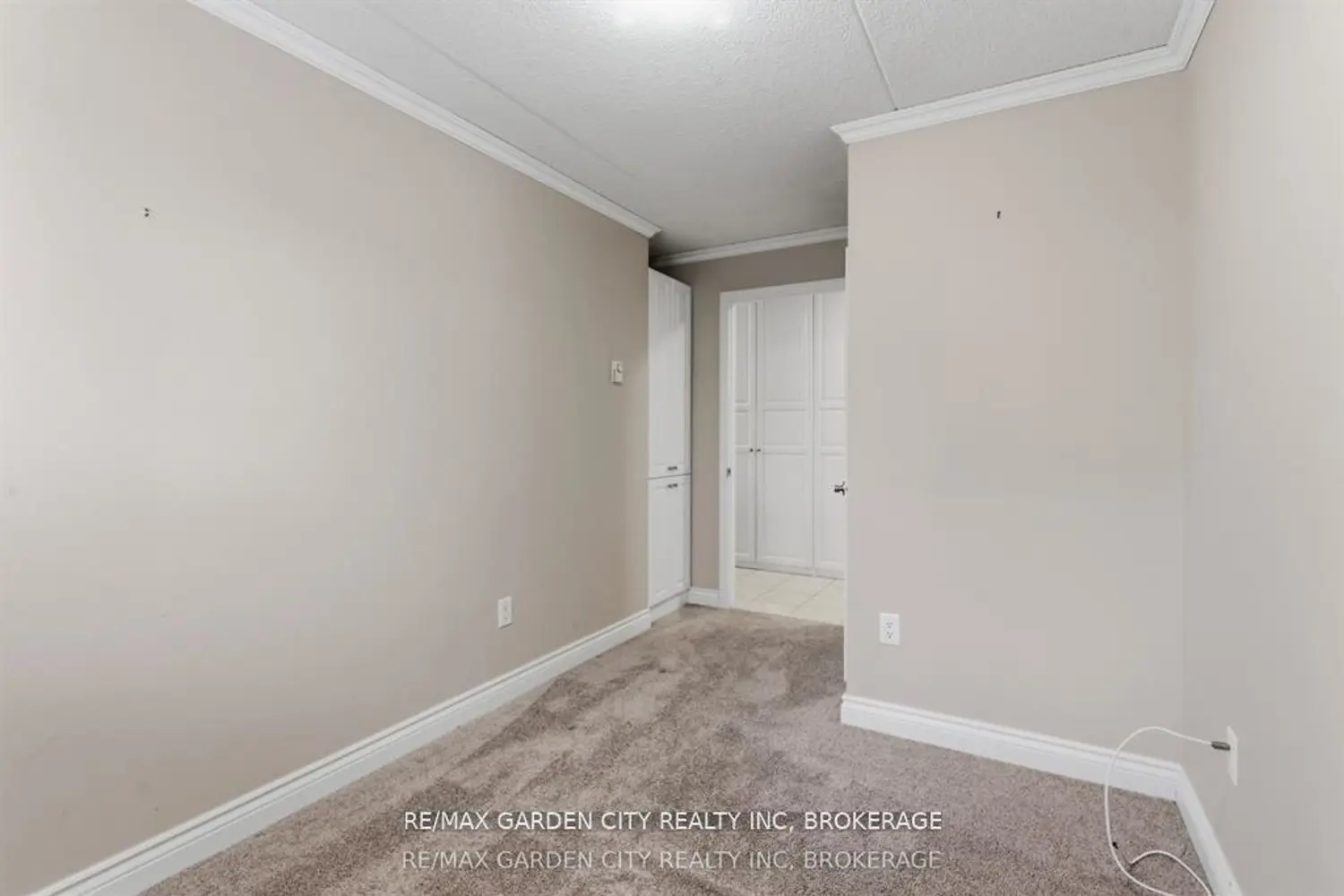 Additional image 8 of 4658 Drummond Road 230