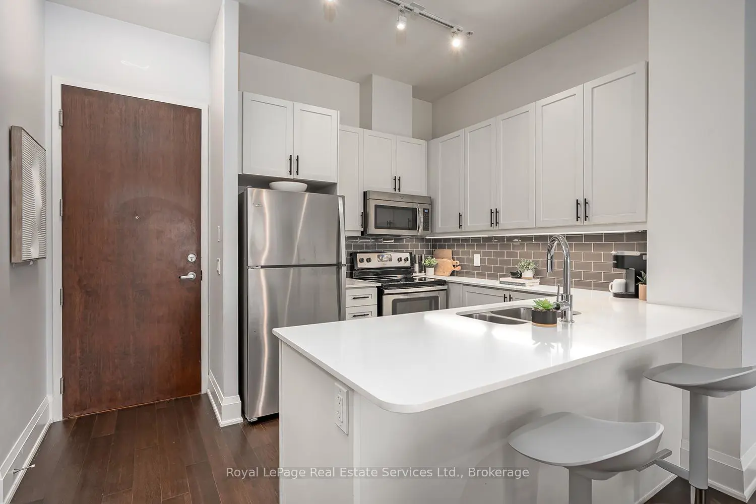 2480 Prince Michael Drive 121
