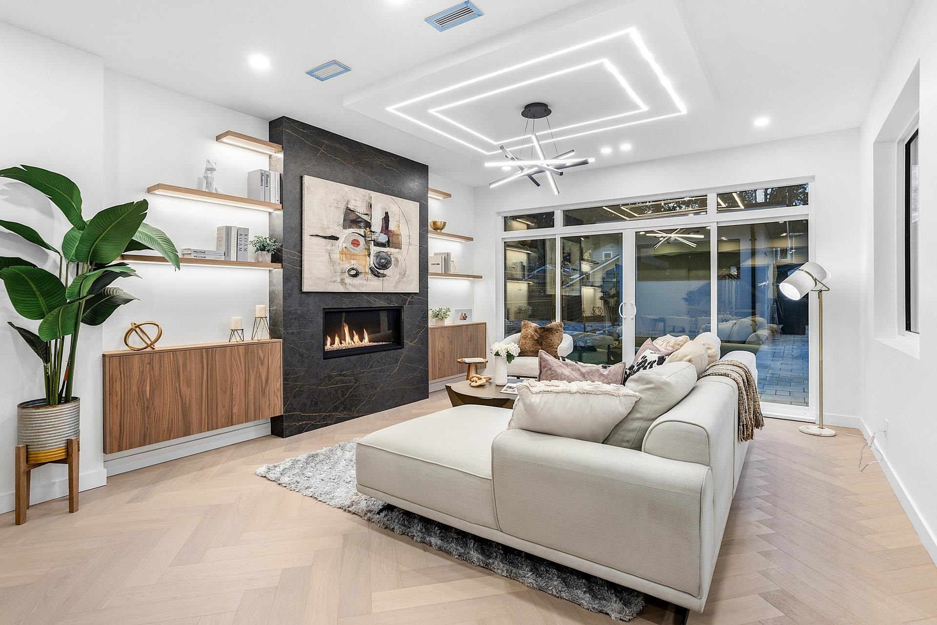Additional image 3 of 1921 Tatlow Avenue, North Vancouver, BC, V7P 3A2
