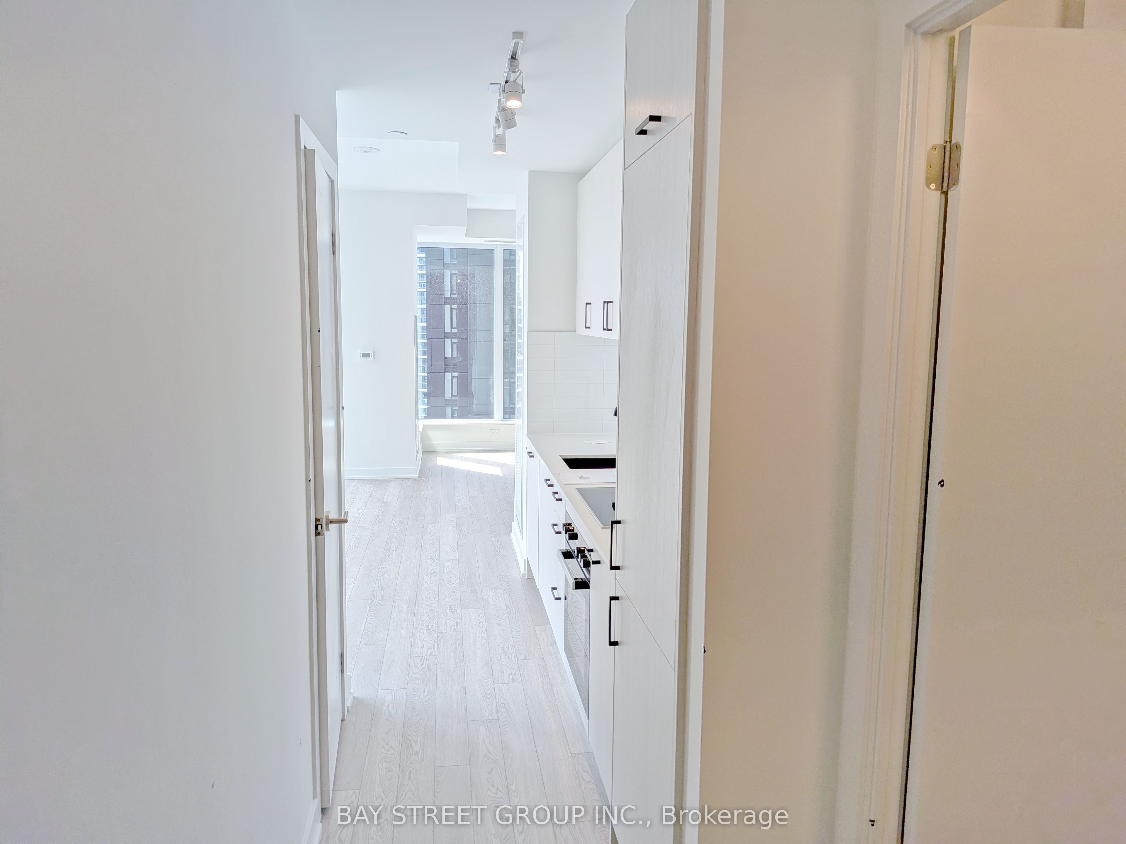 Additional image 4 of 2211-5 Quarrington Lane, Toronto, ON, M3C 1H7