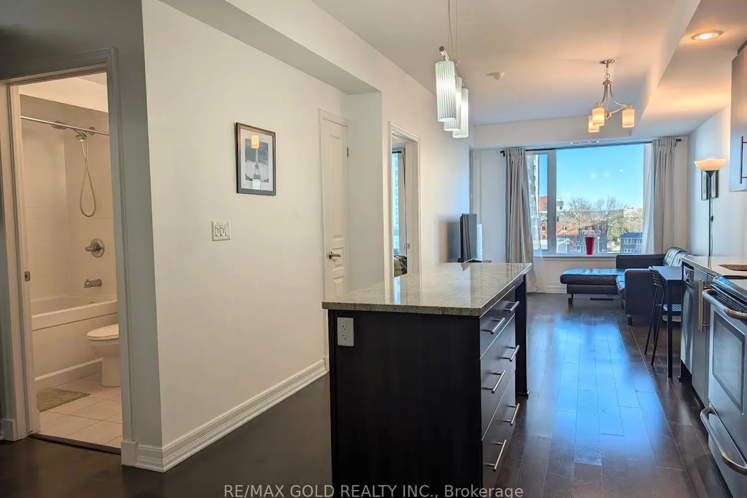 238 Besserer Street 407 photo 2