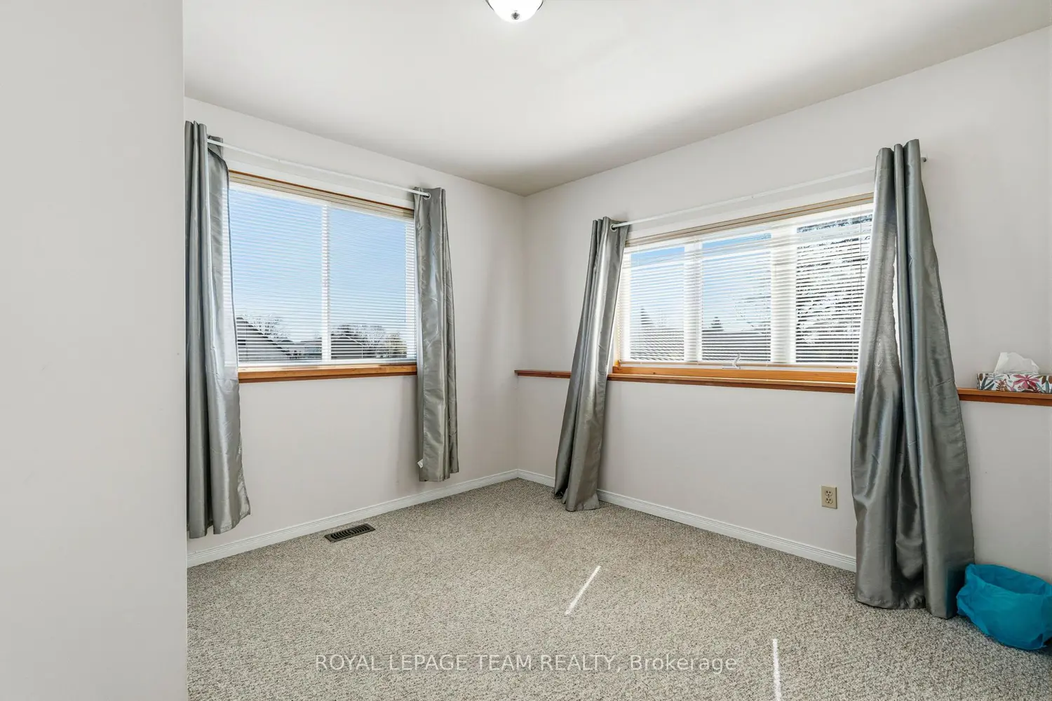 Additional image 10 of 12106 Lakeshore Drive
