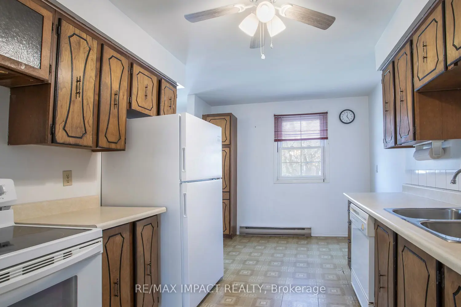 Additional image 7 of 19 Macpherson Avenue 37